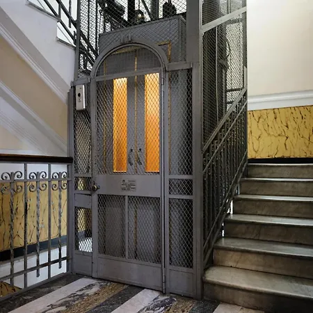 Apartamento Via Aniello Falcone 72b