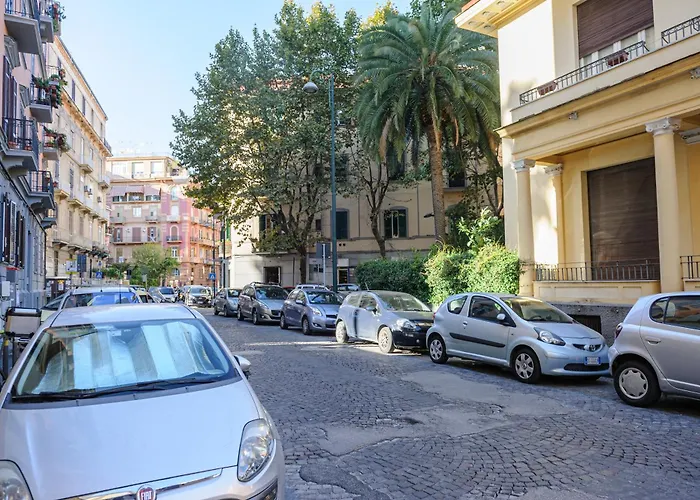 Via Aniello Falcone 72b 나폴리